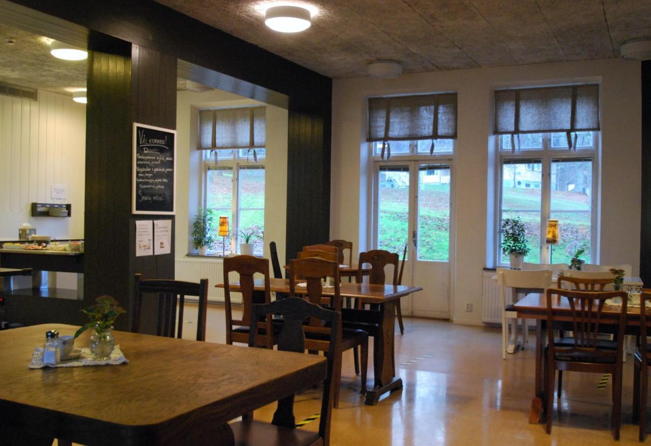 Hellidens Slott Hotel Tidaholm Exterior foto