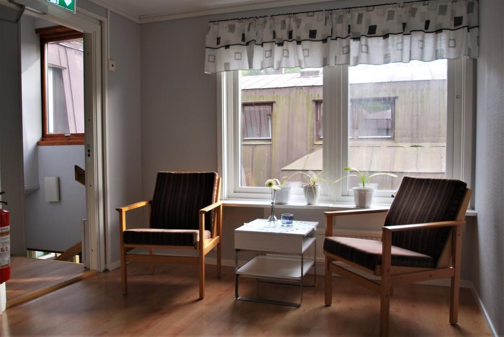 Hellidens Slott Hotel Tidaholm Exterior foto